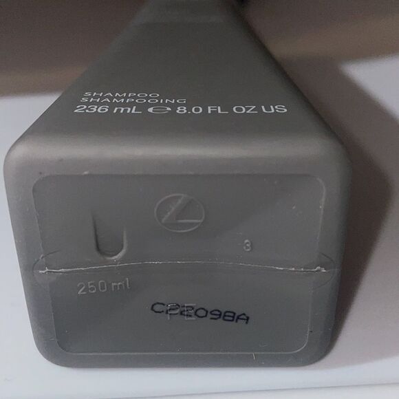 Living Proof PHD Conditioner - Picture 4 of 4